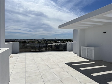 Tavira superb apartment T2 with quality finishes with communal pool private terrace