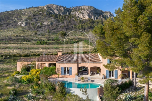Magnifique propriété à vendre au pied du Mont Ventoux