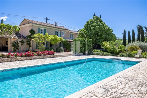 Magnificent property with view for sale in Villes-sur-Auzon