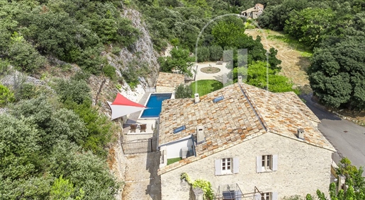 Magnificient Mas With Swimming Pool And Outbuildings In Beaucet
