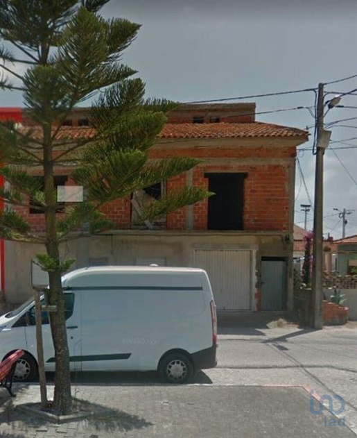 Casa / Villa T4 em Leiria de 240,00 m²