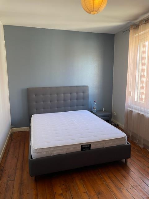 5 bedroom house, garden and garage 59400