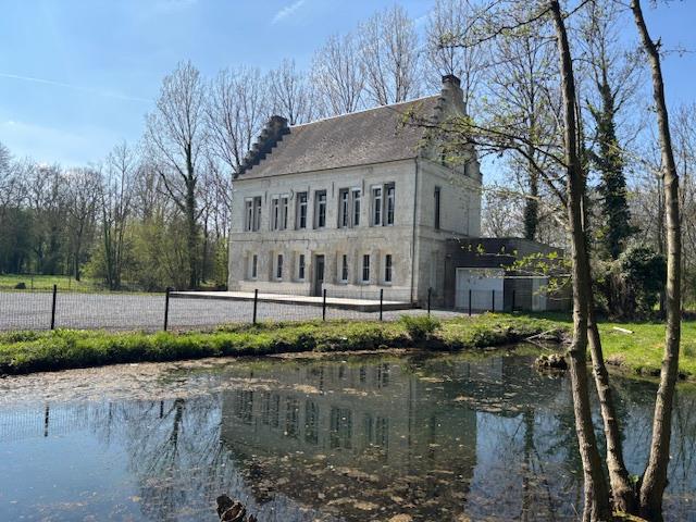 Exceptional property on 4 hectares 80ares