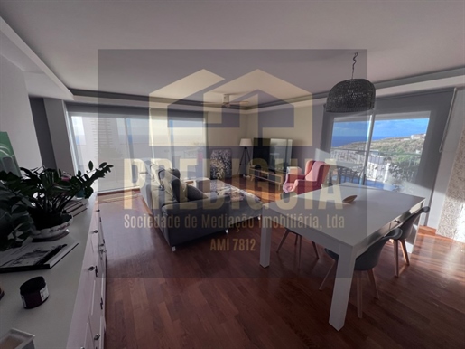 T3 Penthouse with Sea View