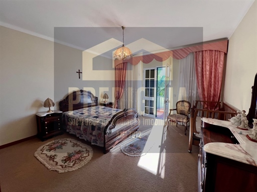 Detached House 4 Bedrooms Triplex Sale Funchal