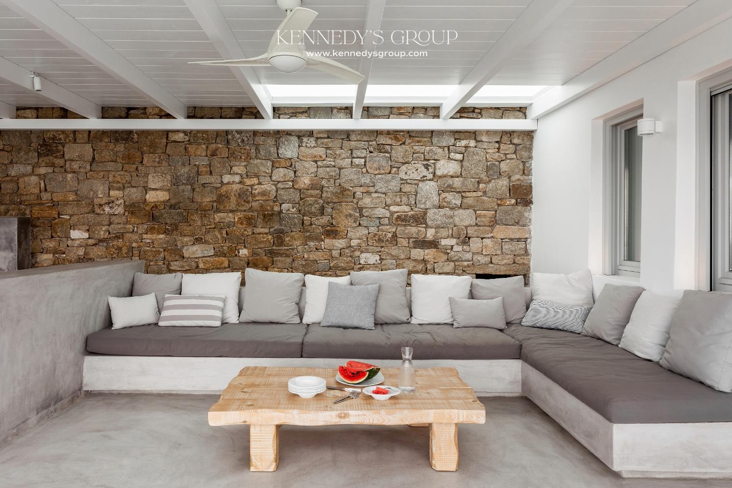 - Villa For sale, Mykonos, 360 sq.m., €3,000,000