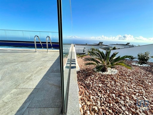 House with 3 Rooms in Madeira with 829,00 m²