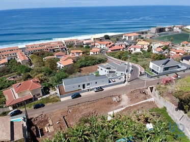 Casa / Villa T4 em Madeira de 869,00 m²