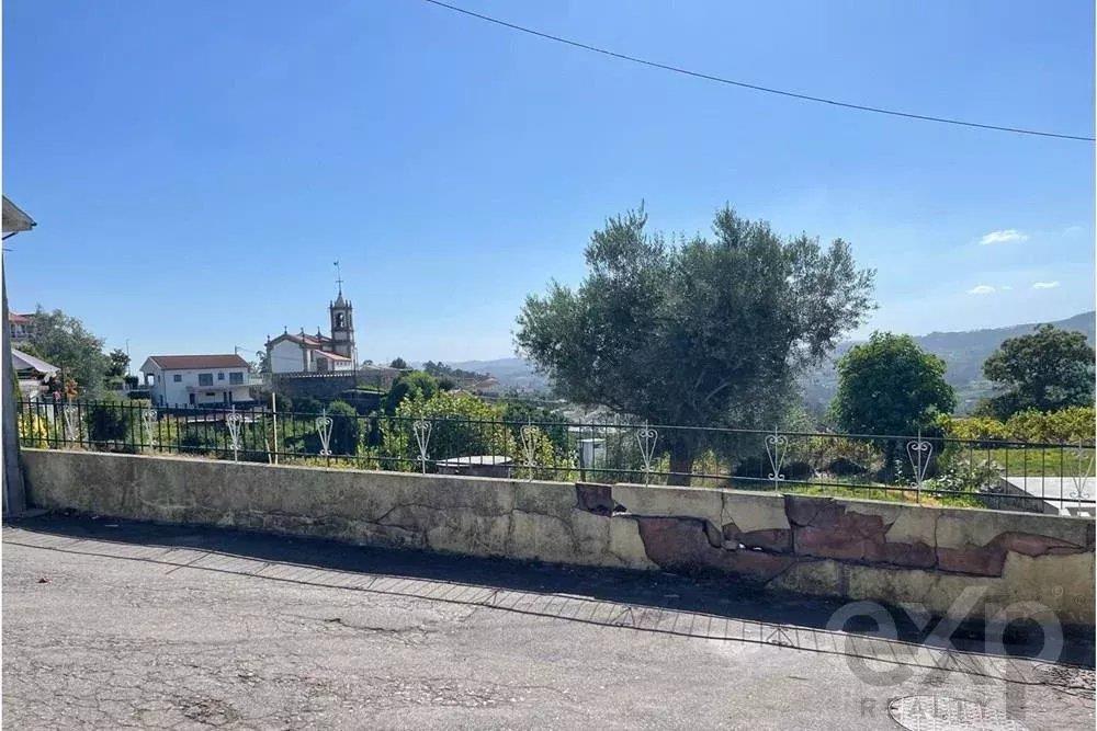 Land next to the chapel of Mrs. From Aparecida in Around Lousada