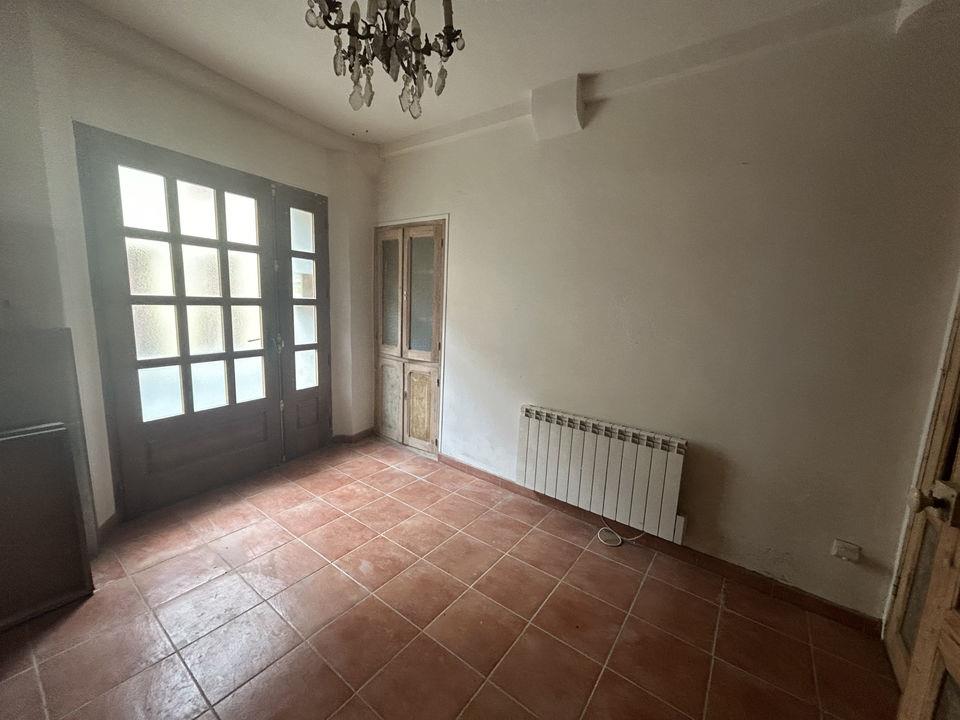 Casa de aldeia com pátio e jardim