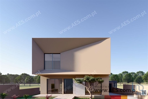 Home / Villa met 4 Kamers in Setúbal met 270,00 m²