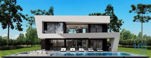 Casa / Villa T4 em Setúbal de 448,00 m²