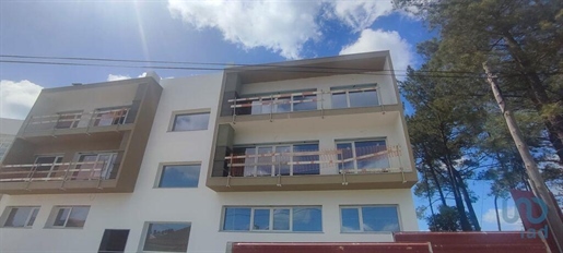Apartment with 2 Rooms in Setúbal with 130,00 m²