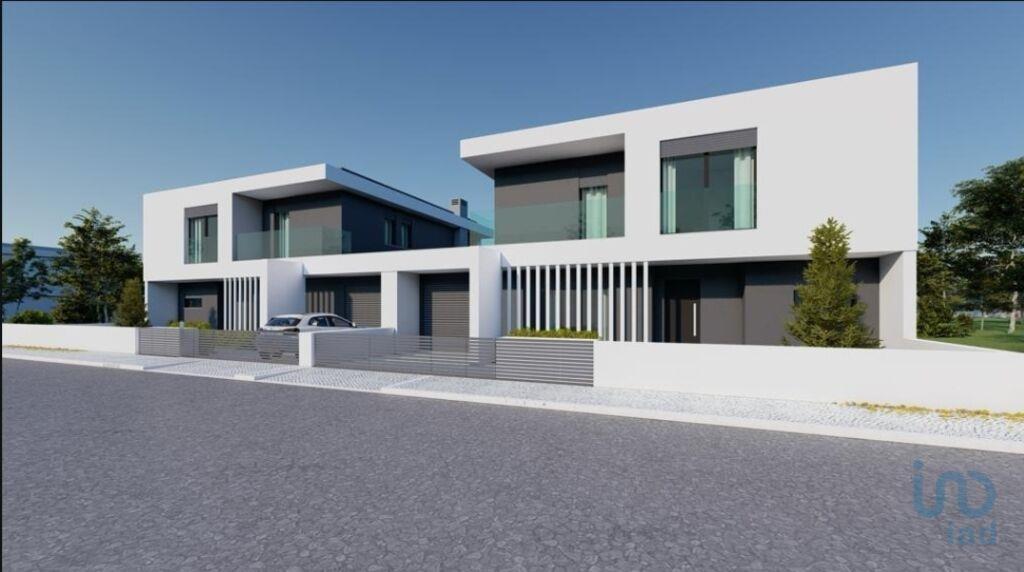 Home / Villa with 4 Rooms in Amora with 198,00 m²