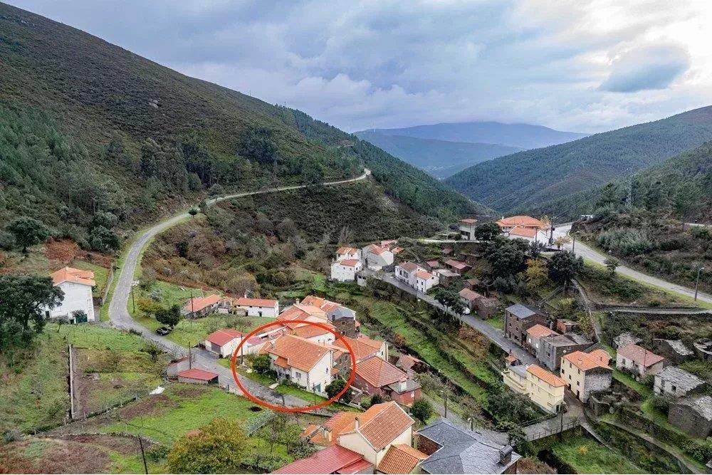 Vrijstaand huis T2 in Fórnea, Piódão
