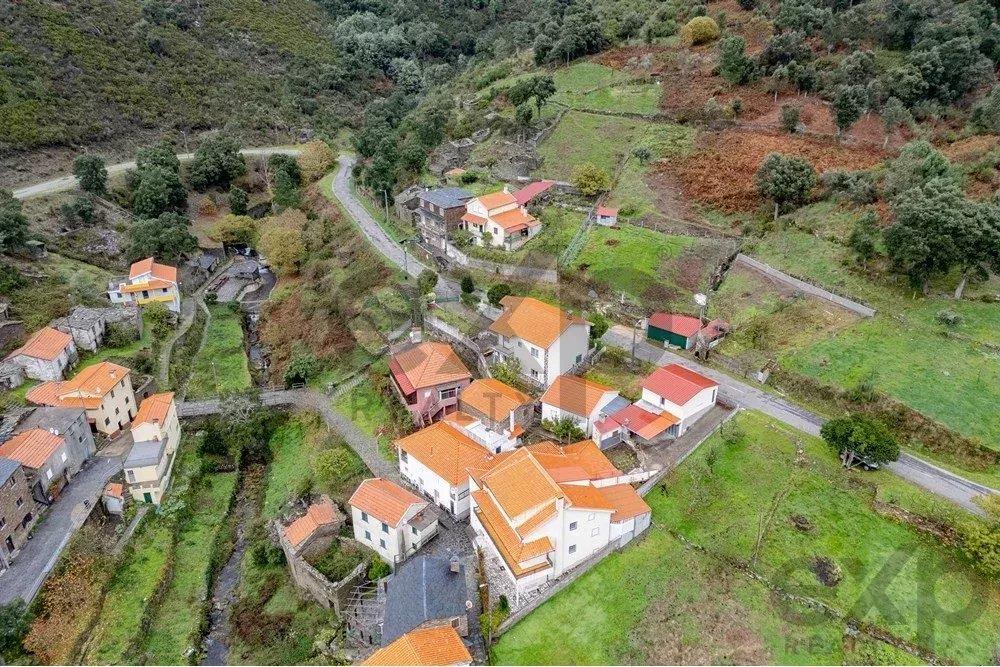 Vrijstaand huis T2 in Fórnea, Piódão