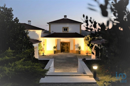 Home / Villa met 6 Kamers in Lisboa met 728,00 m²