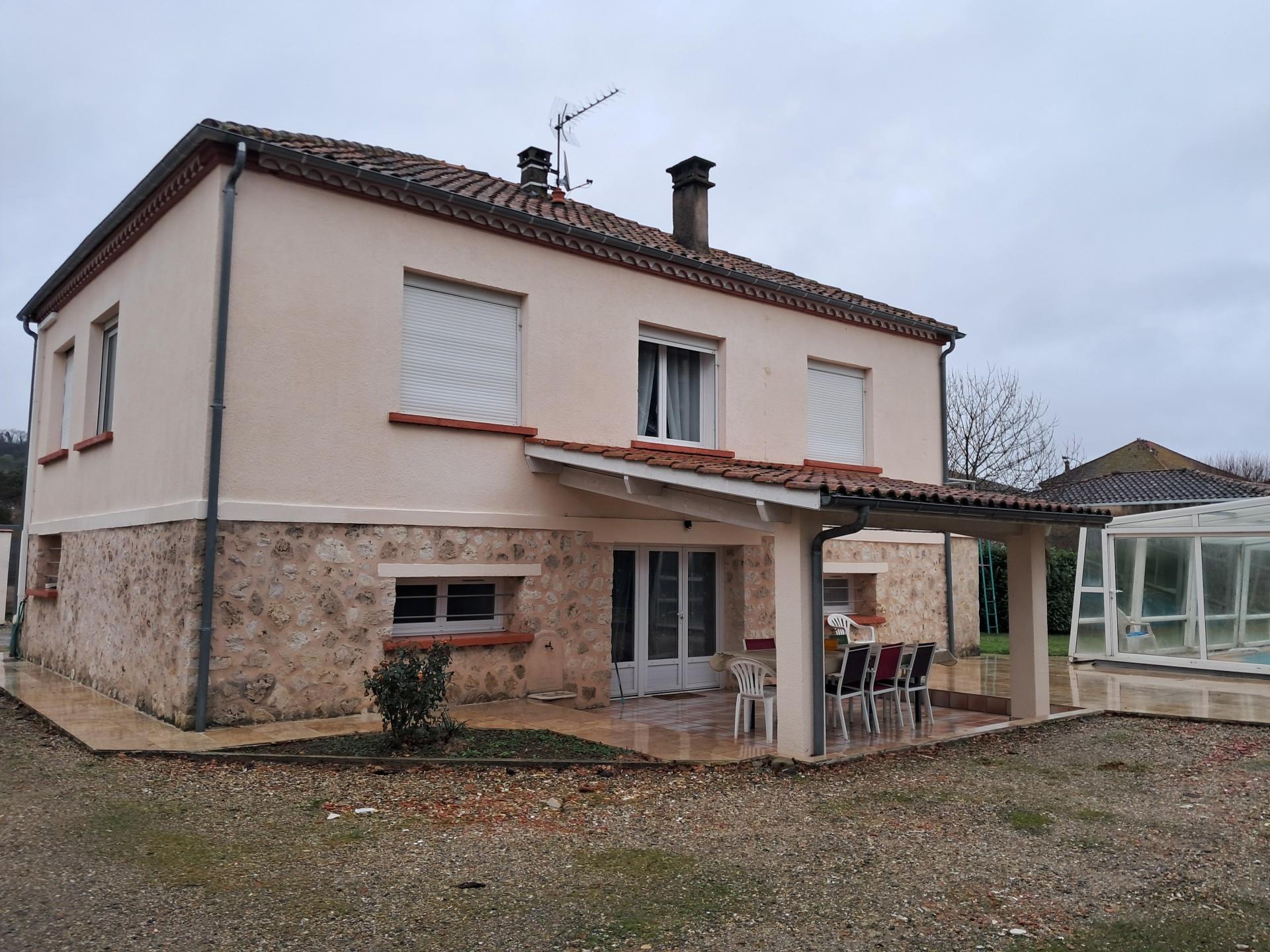 Maison à vendre, 180m², Boé