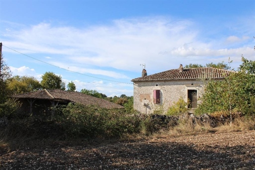 Casa de piedra con dependencias a unos 7 km de Bourg de Visa