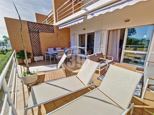 2 bedroom flat in an excellent gated community 600 meters from the beach.
