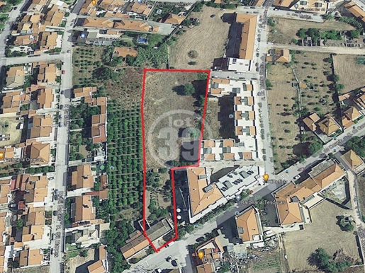 Land inserted in the urban fabric with 5,920m2 and feasibility for the construction of a flat condom