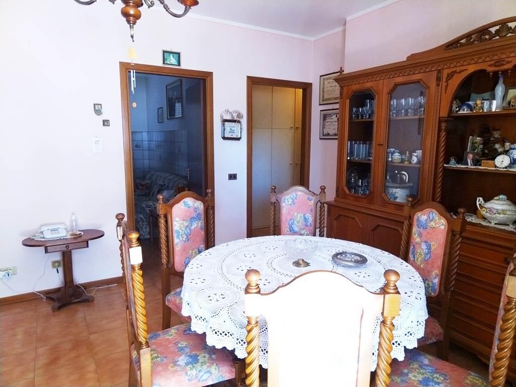 Purchase: Apartment (06062)