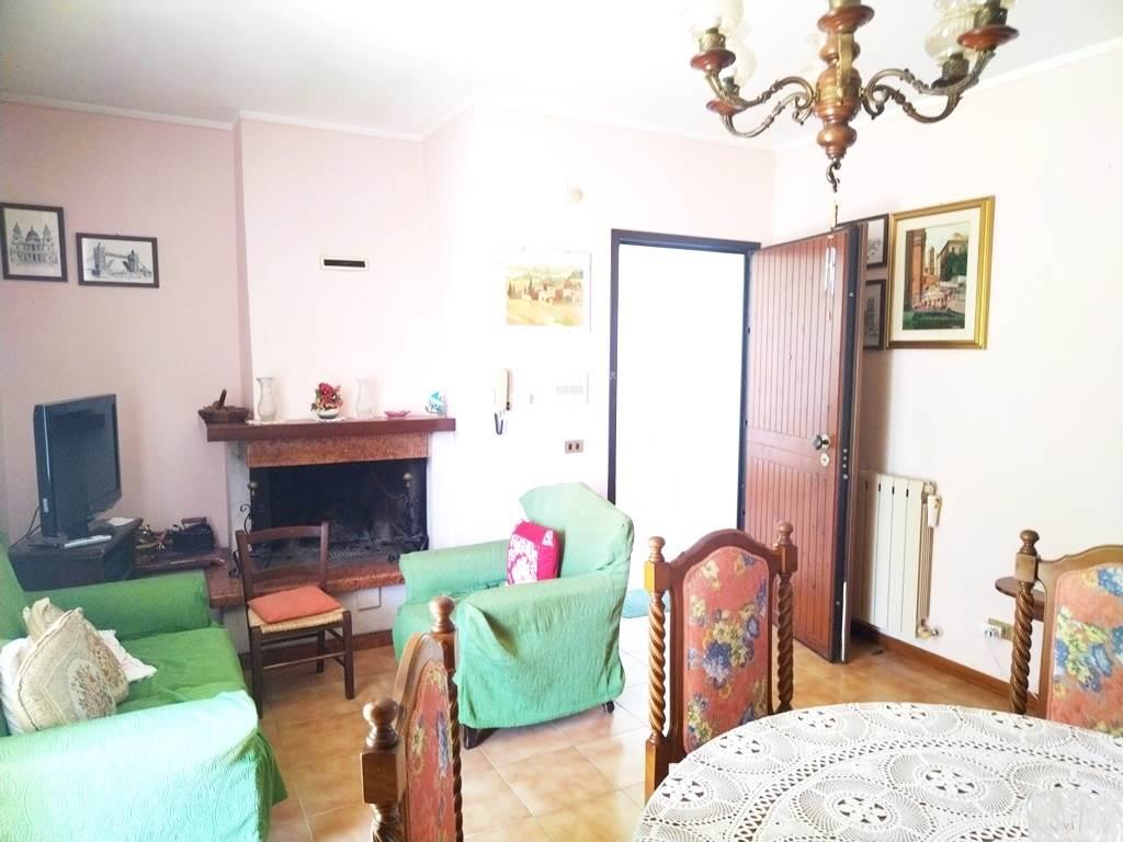 Purchase: Apartment (06062)