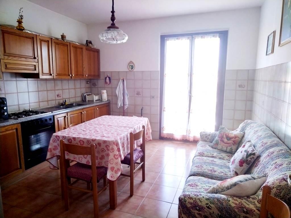 Purchase: Apartment (06062)