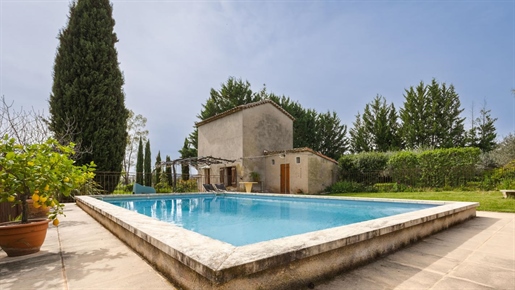Former Bastide Manosque 182 m2 hab 343 m2 of outbuildings. Park & Swimming Pool
