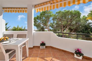 Calahonda Unbeatable price for 2 bedrooms with terrace views !!