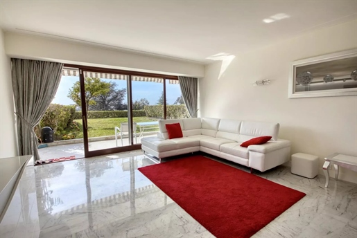 Luxury Résidence Ground-Floor Apartment Sea-View