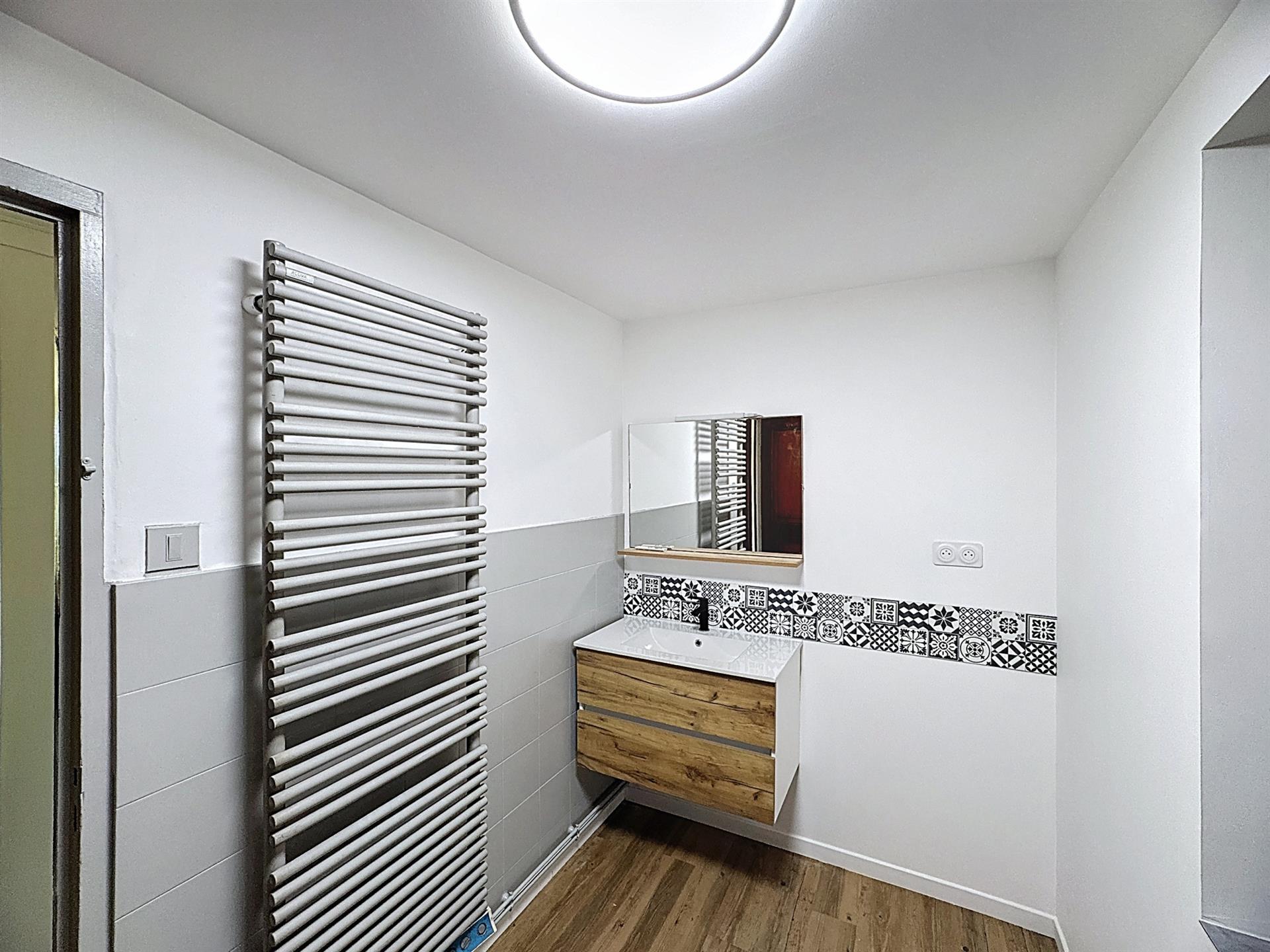Detached house 4 bedrooms garden garage 02450
