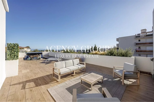 Superb Roof Terrace - Panoramic View - Delivered