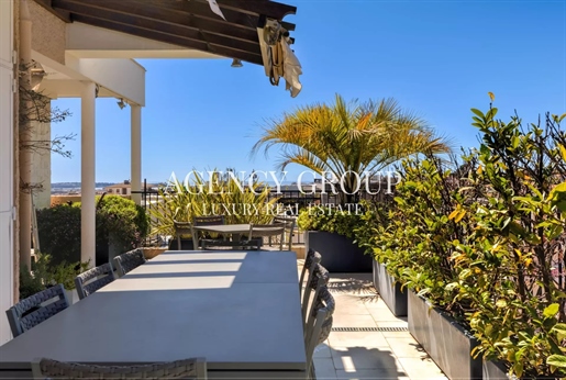 Top Floor - Sea View - Near Cannes Town Center