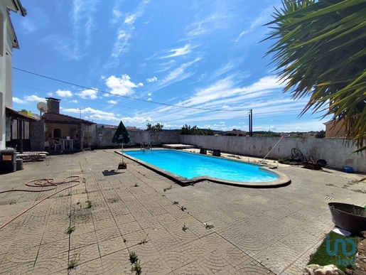 Casa / Villa T5 em Alguber de 375,00 m²