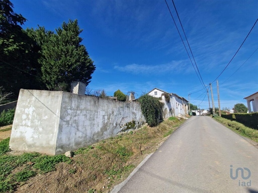 Country House with 2 Rooms in Lisboa with 256,00 m²