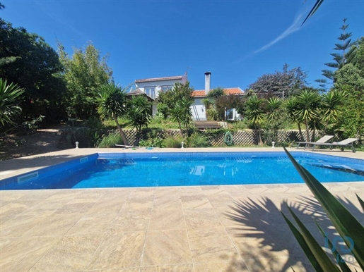 Property with 4 Rooms in Faro with 347,00 m²