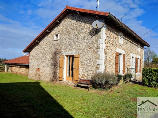 Maison De Campagne En Pierres - Lacs De Haute-Charente