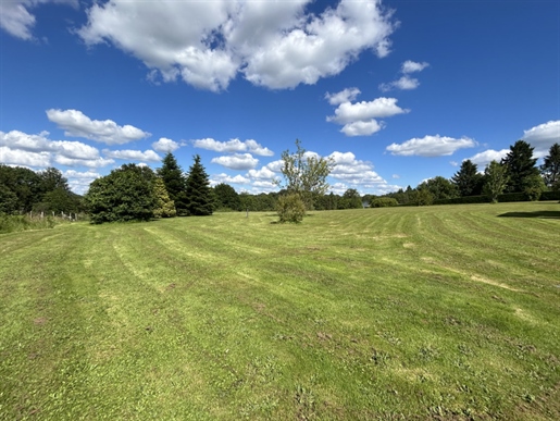 Architectenhuis met uitzicht op het platteland