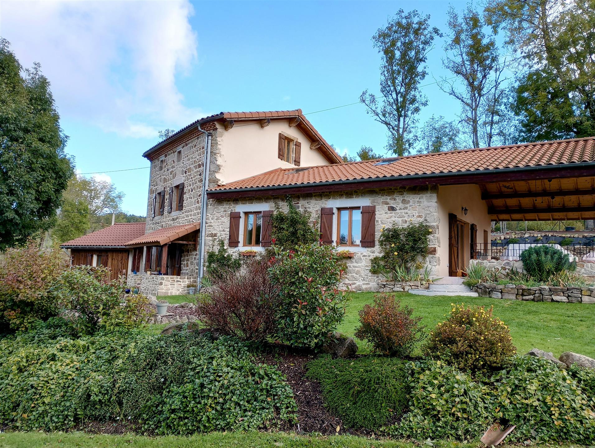 Casa de campo de piedra bellamente ampliada y renovada - Precio a incluir muebles, electrodoméstico