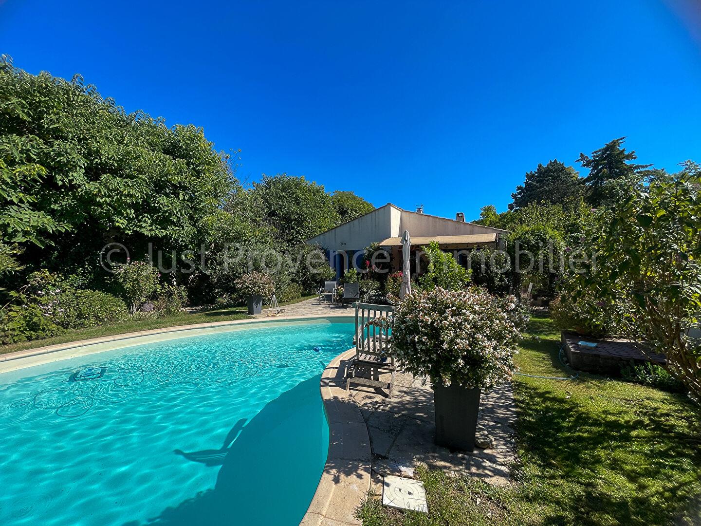Villa Saint Didier 5 rooms 140 m² with swimming pool on 876 m² of land