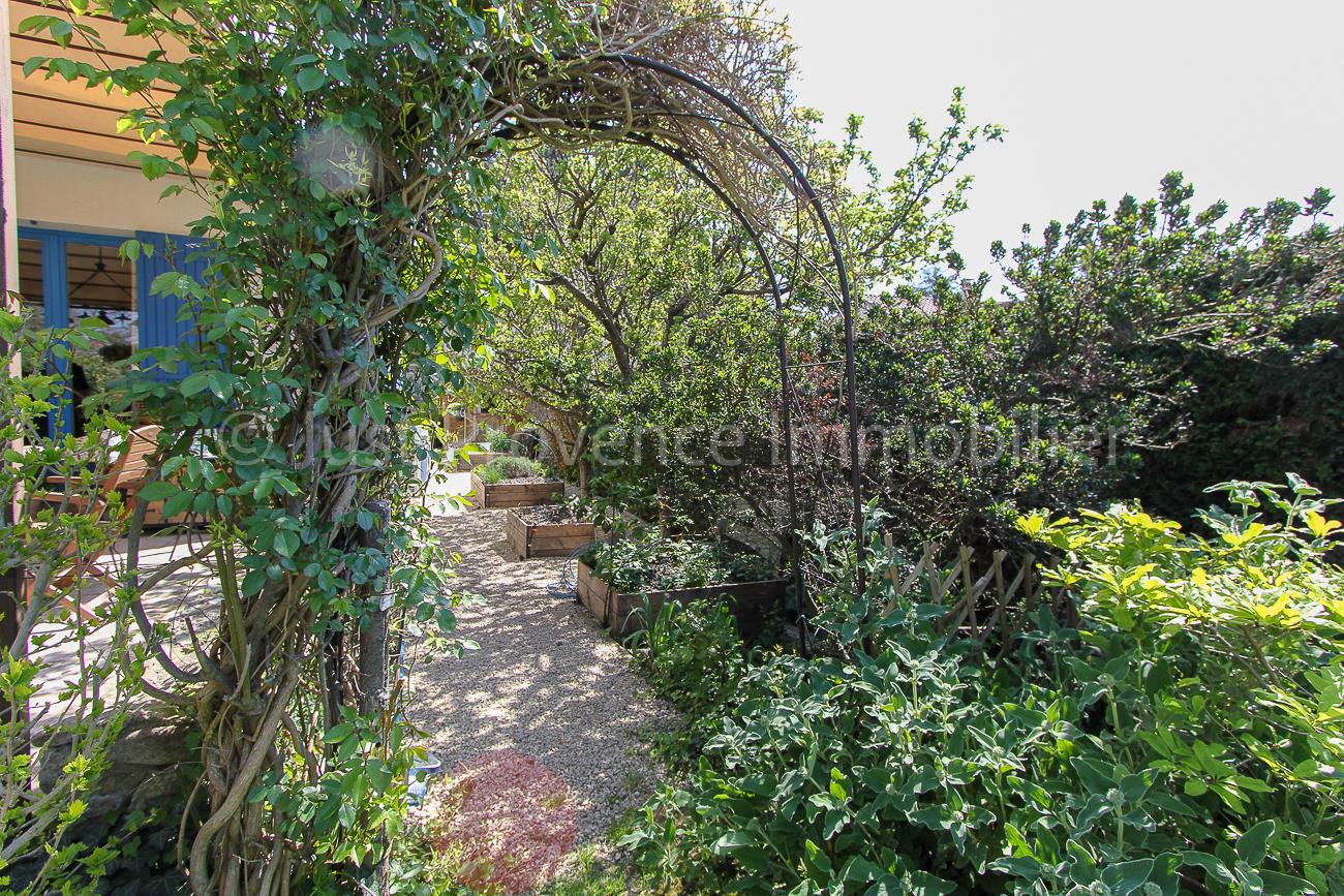 Villa Saint Didier 5 rooms 140 m² with swimming pool on 876 m² of land