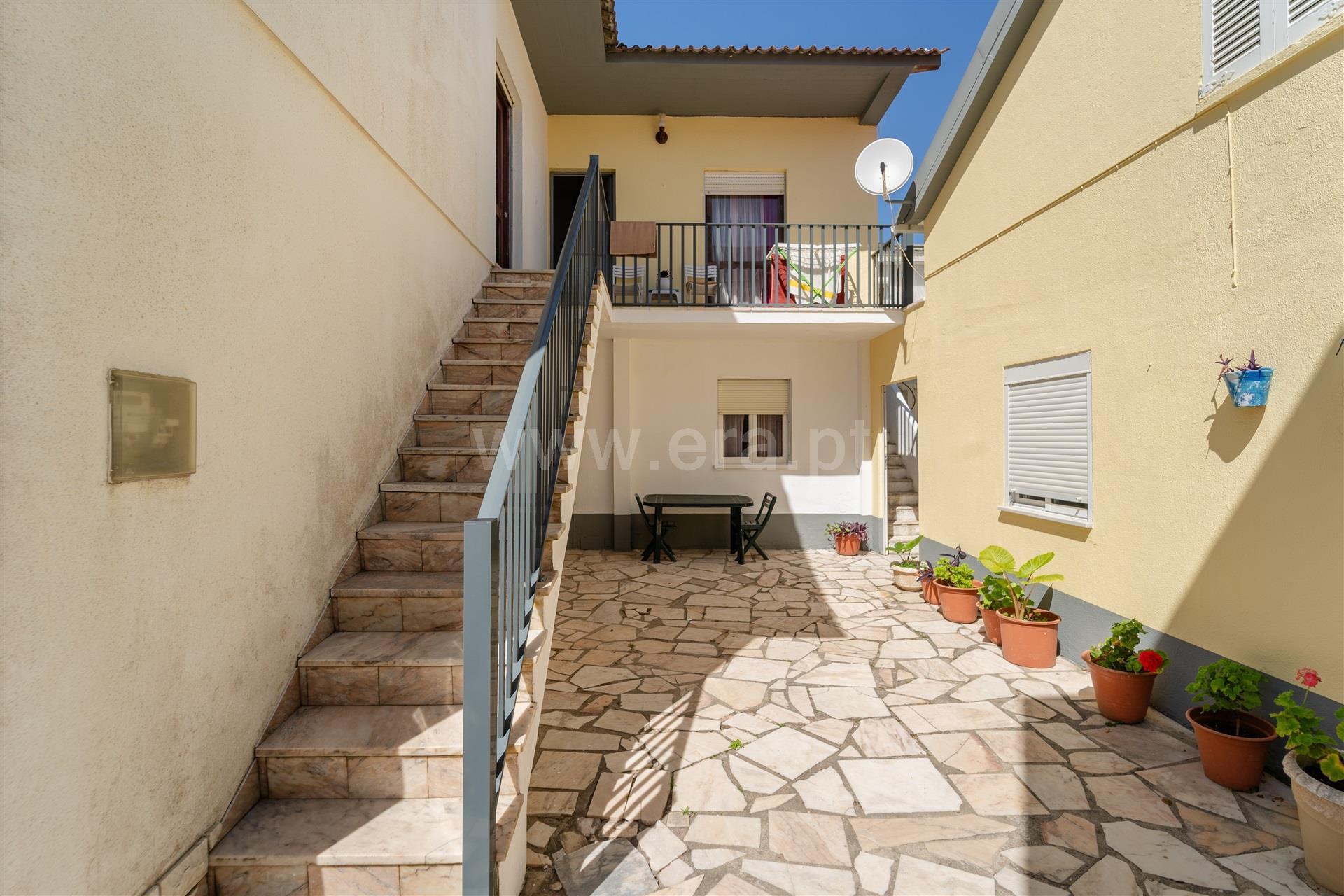 Cumpărare: Apartament (2430)