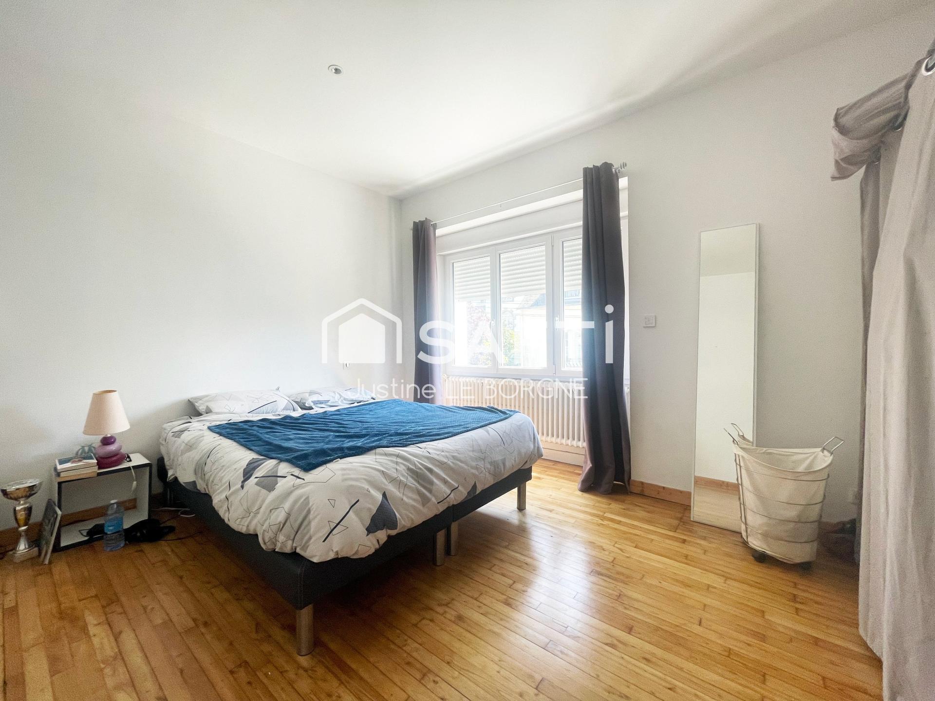Pretty Renovated House in Les Sables Blancs