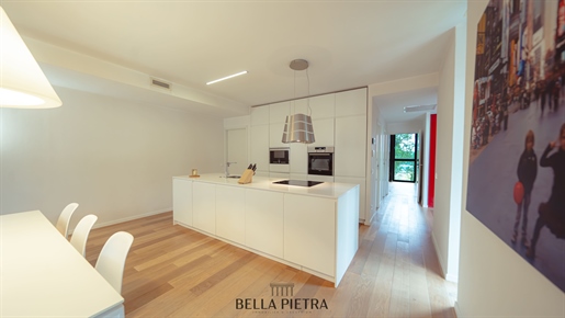 Advert picture