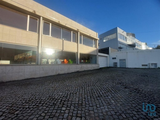 Shop / Commercial Establishment in Porto with 7375,00 m²