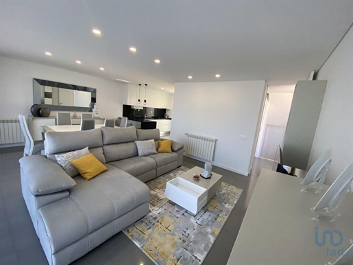Home / Villa met 4 Kamers in Viana do Castelo met 263,00 m²