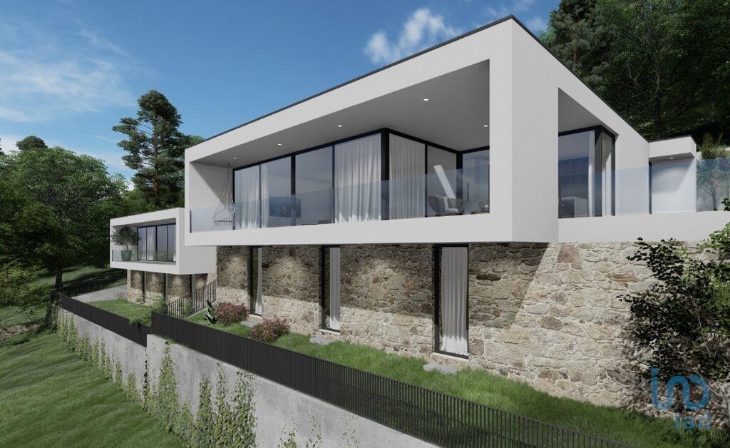 Home / Villa met 3 Kamers in Viana do Castelo met 239,00 m²