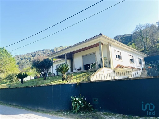 Chalet with 4 Rooms in Viana do Castelo with 386,00 m²