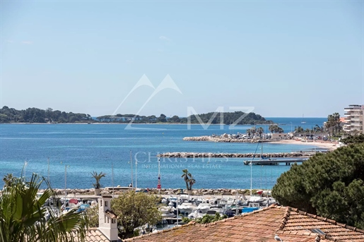 Cannes - Palm Beach - Sea view of the Lérins Islands